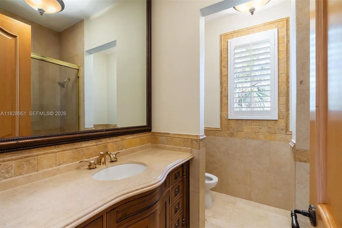 10851 SW 63rd Ave, Pinecrest FL 33156