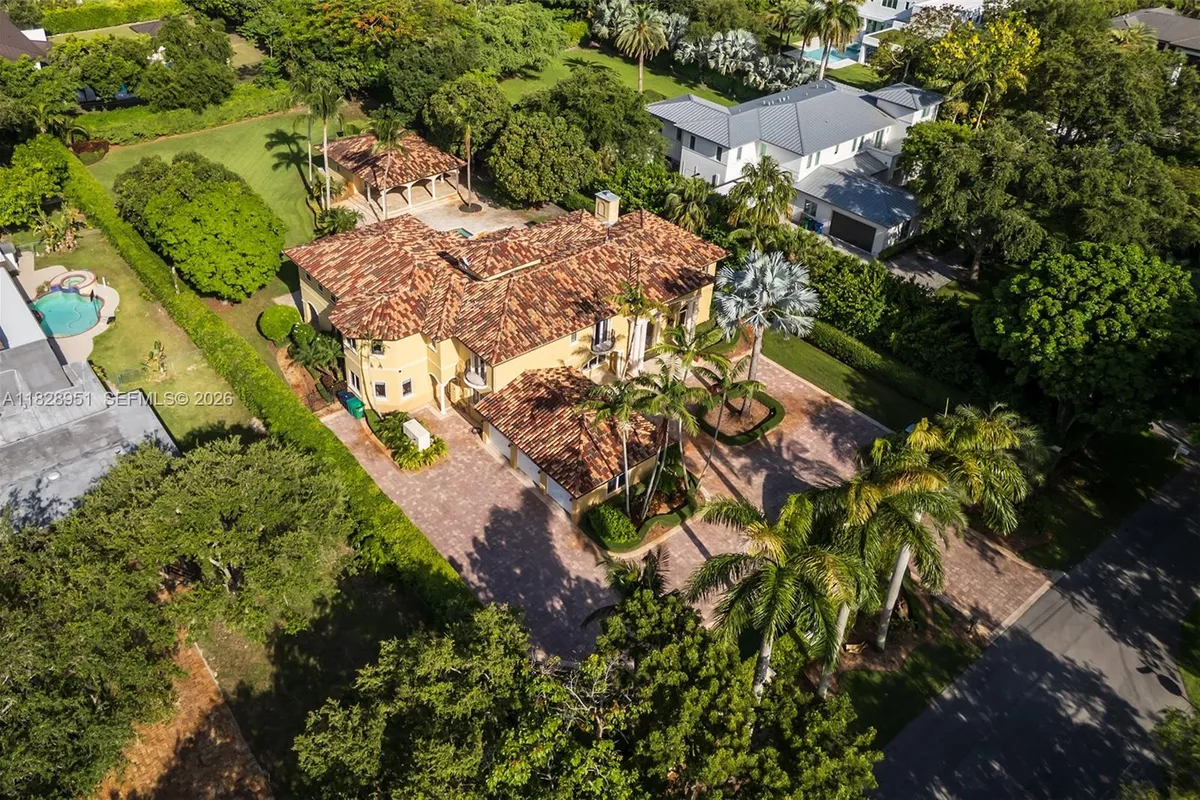 10851 SW 63rd Ave, Pinecrest FL 33156