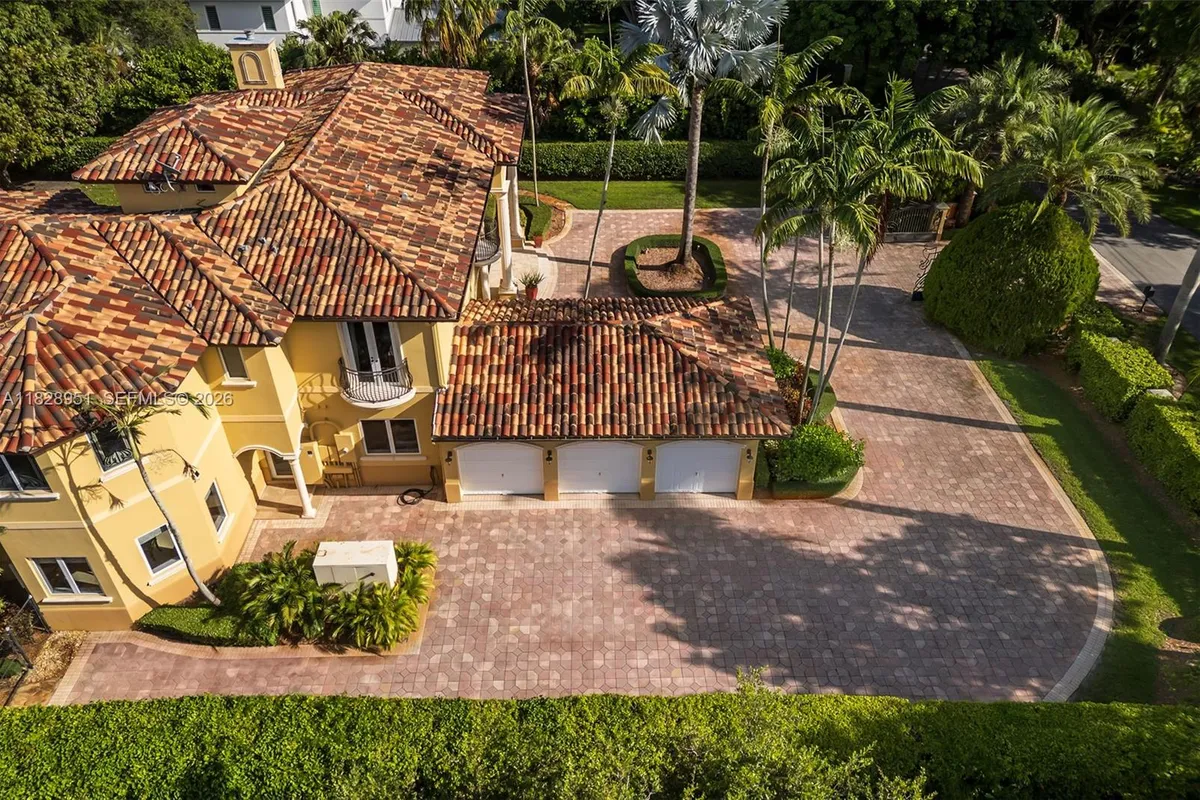 10851 SW 63rd Ave, Pinecrest FL 33156