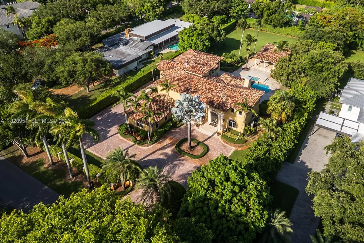 10851 SW 63rd Ave, Pinecrest FL 33156