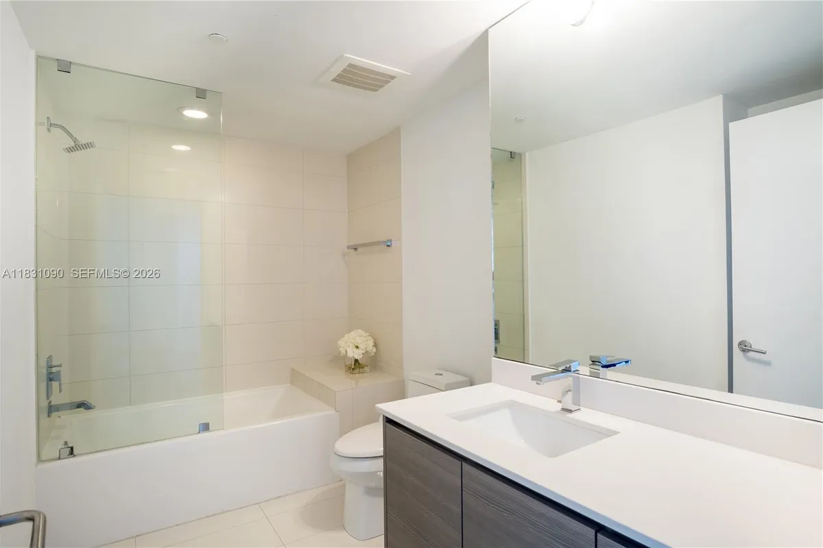 460 NE 28th St # 805, Miami FL 33137