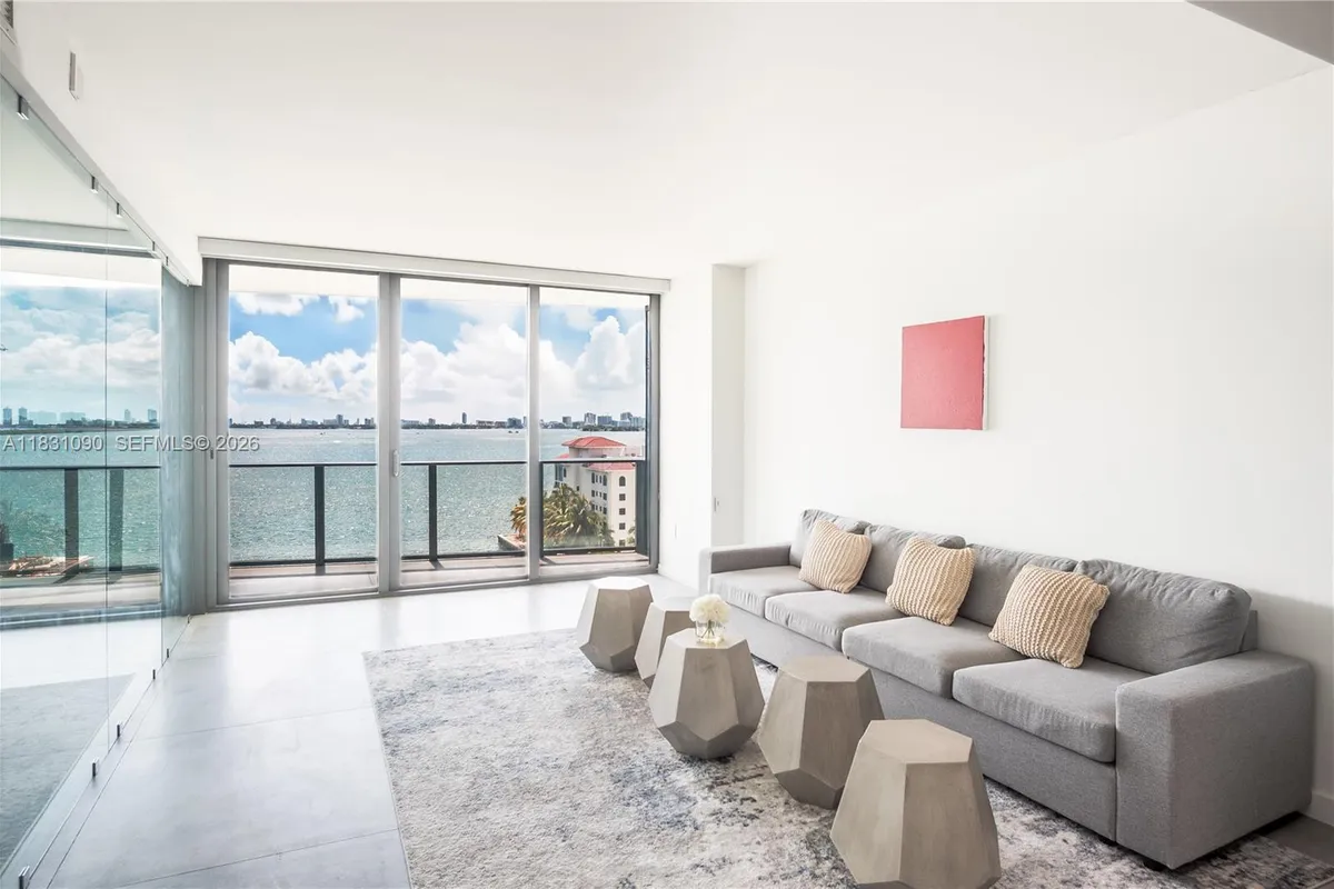 460 NE 28th St # 805, Miami FL 33137