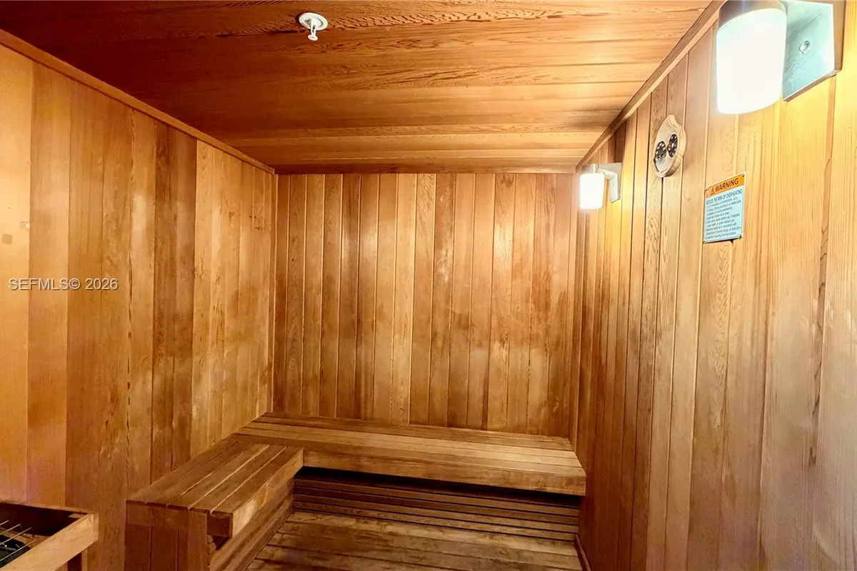 460 NE 28th St # 805, Miami FL 33137