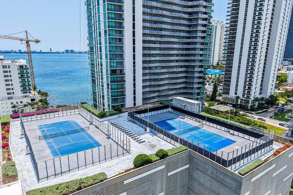 460 NE 28th St # 805, Miami FL 33137