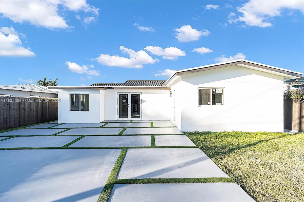 6540 SW 25th St, Miami FL 33155