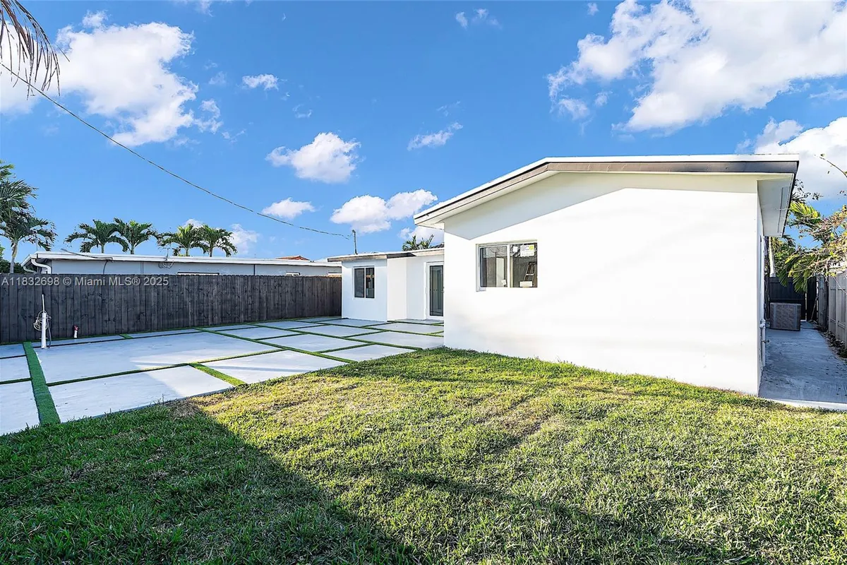 6540 SW 25th St, Miami FL 33155