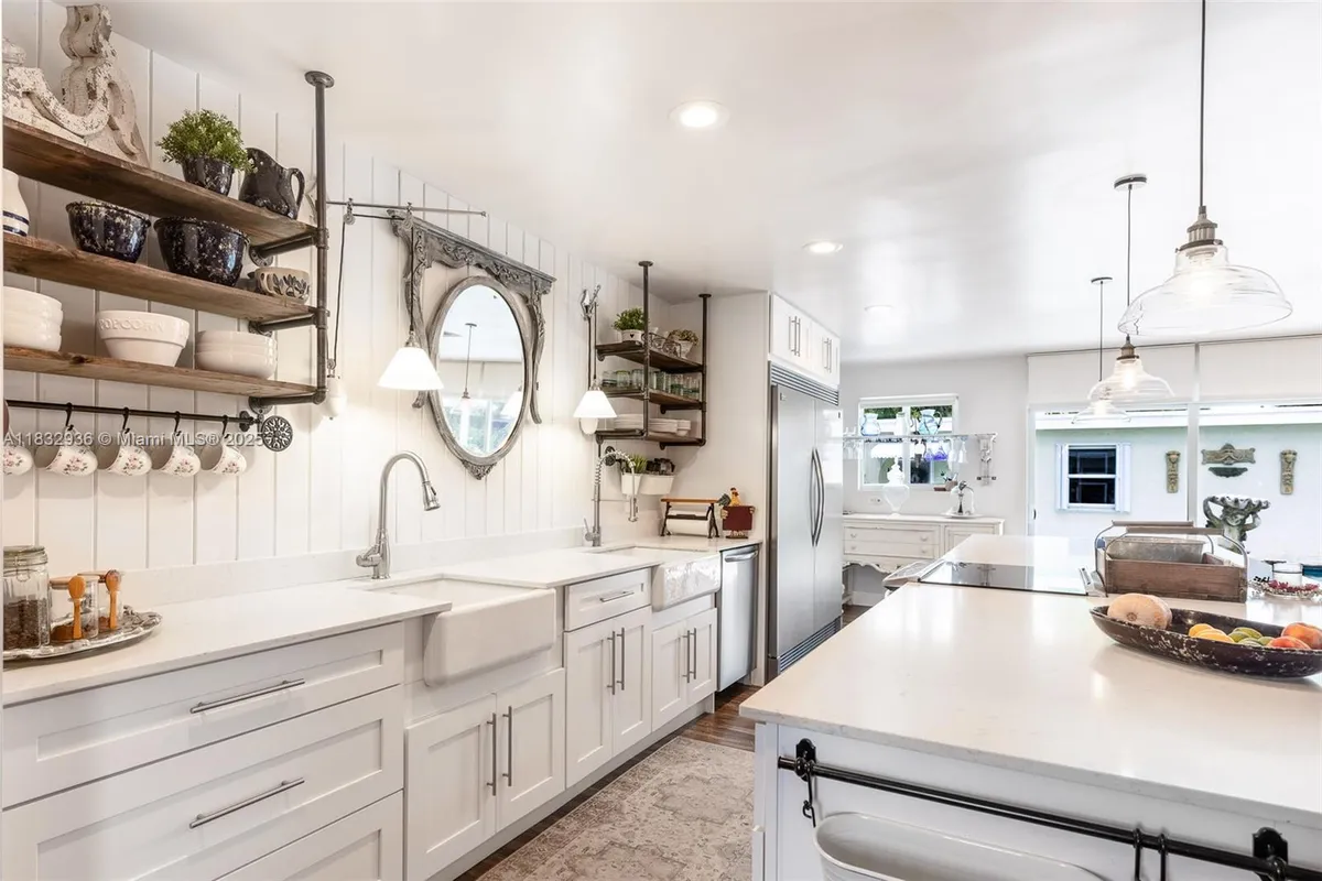 19521 SW 128th Ct, Miami FL 33177