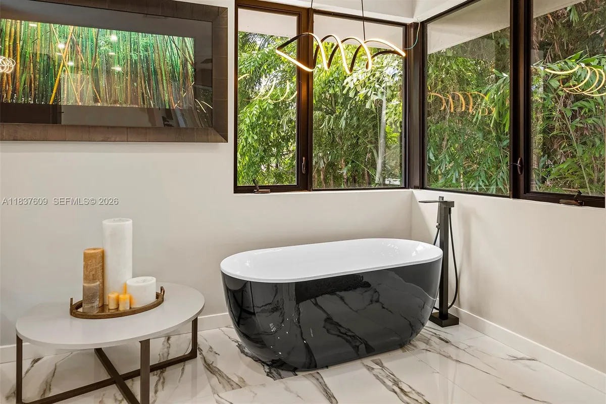 7621 SW 59th Ct, South Miami FL 33143