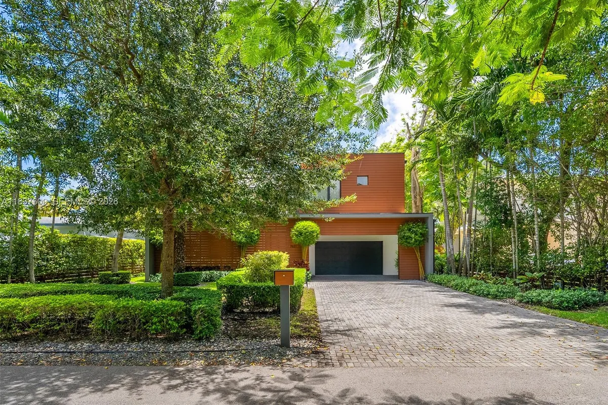 7621 SW 59th Ct, South Miami FL 33143