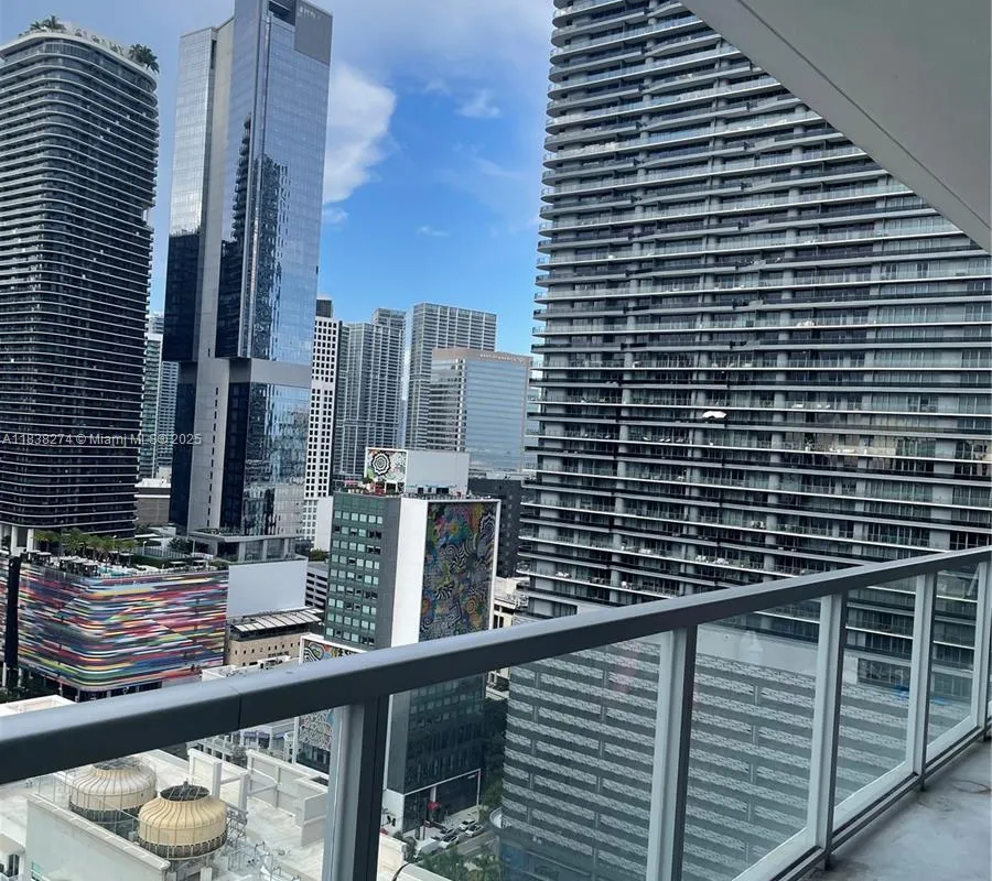 1111 SW 1st Ave, Miami FL 33130