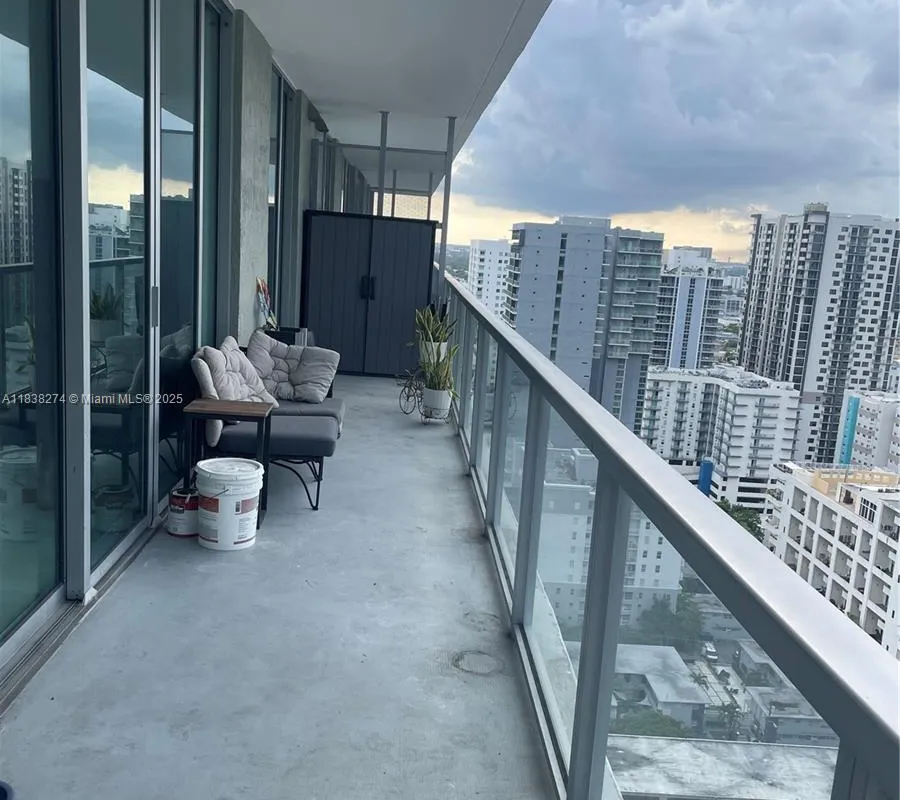 1111 SW 1st Ave, Miami FL 33130