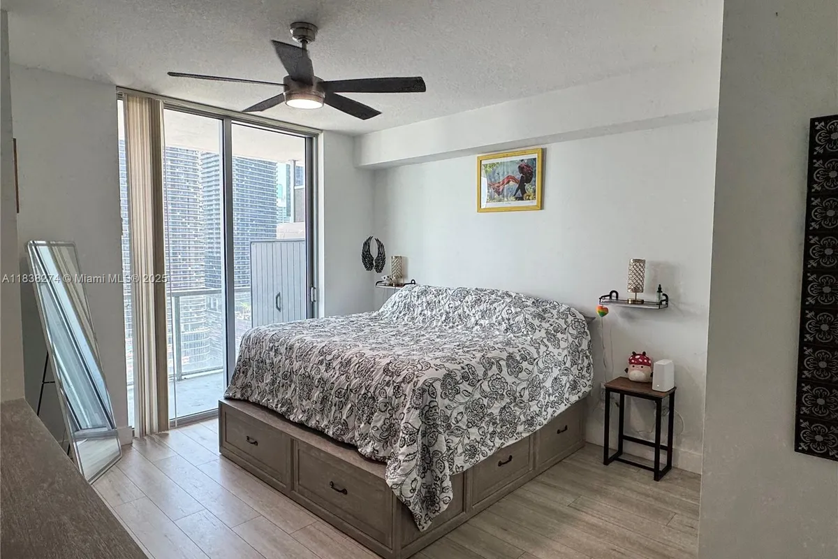 1111 SW 1st Ave, Miami FL 33130