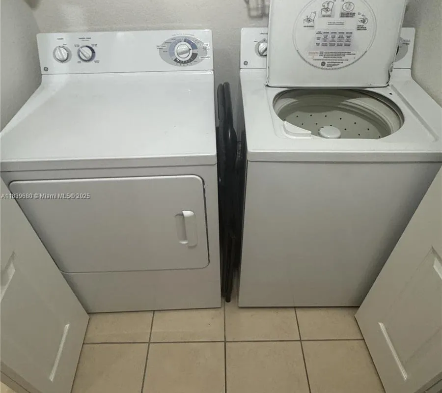 6001 SW 70th St # 304, South Miami FL 33143