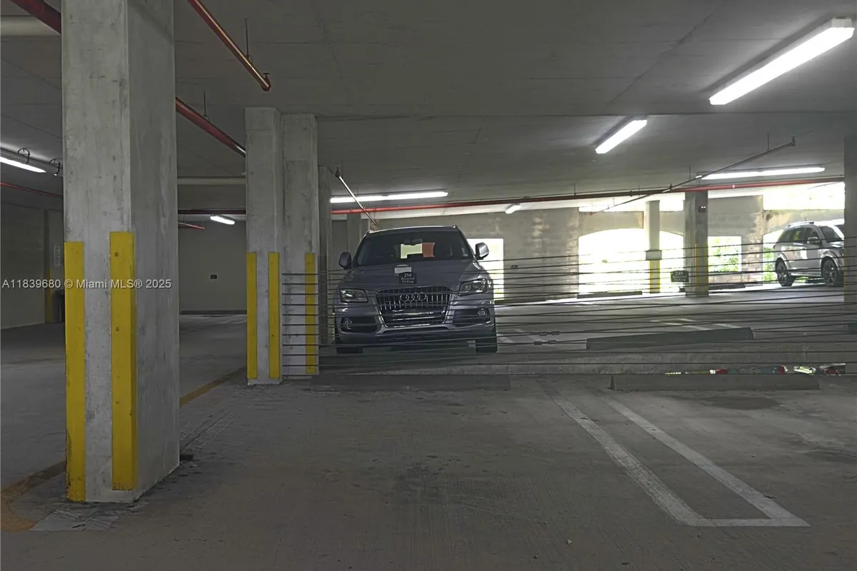 6001 SW 70th St # 304, South Miami FL 33143