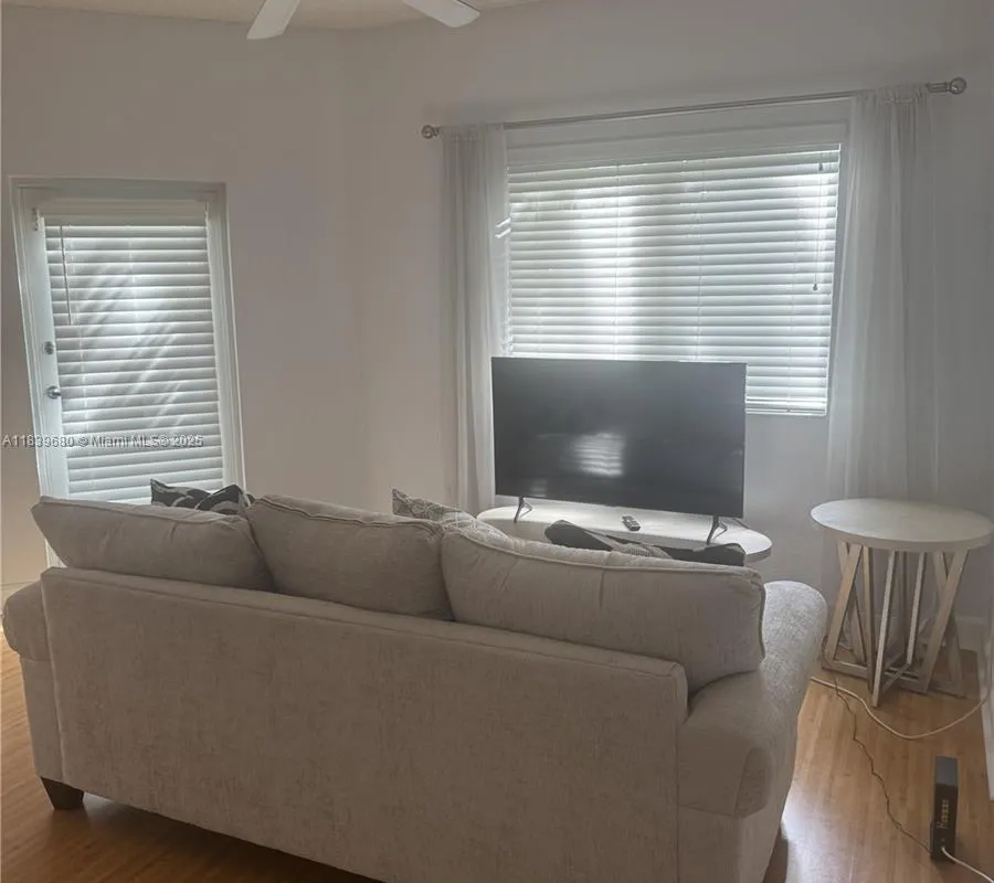 6001 SW 70th St # 304, South Miami FL 33143