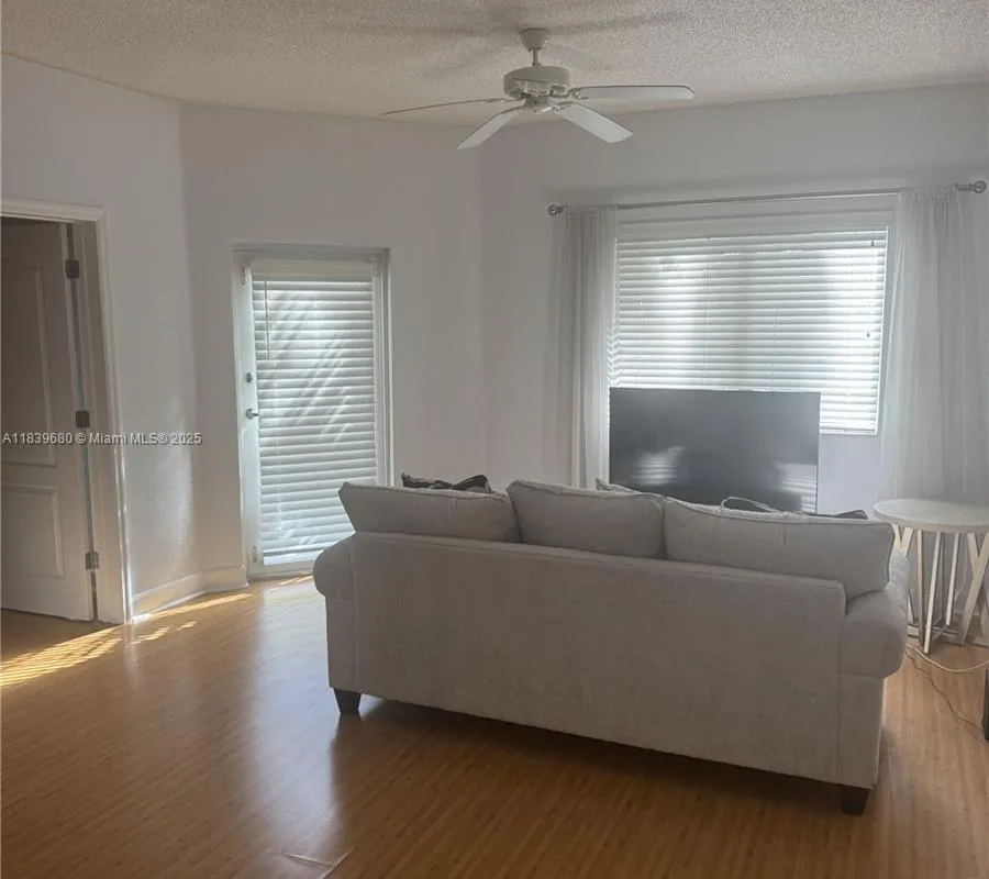 6001 SW 70th St # 304, South Miami FL 33143