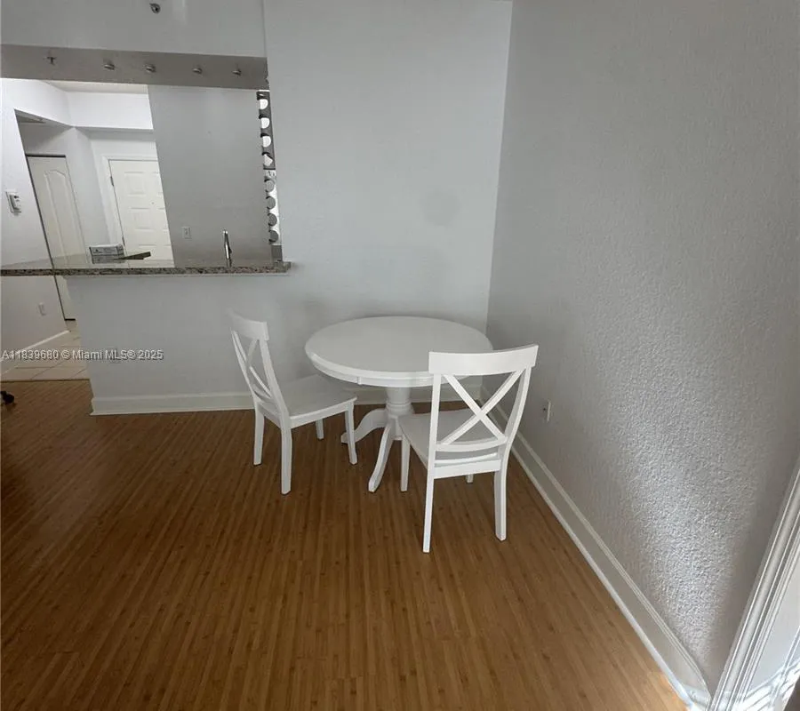 6001 SW 70th St # 304, South Miami FL 33143