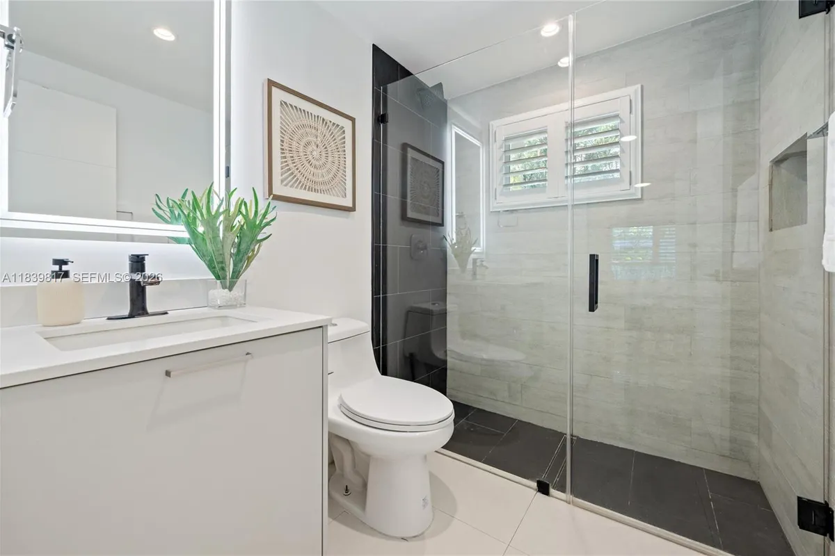 2511 Tequesta Ln, Coconut Grove FL 33133