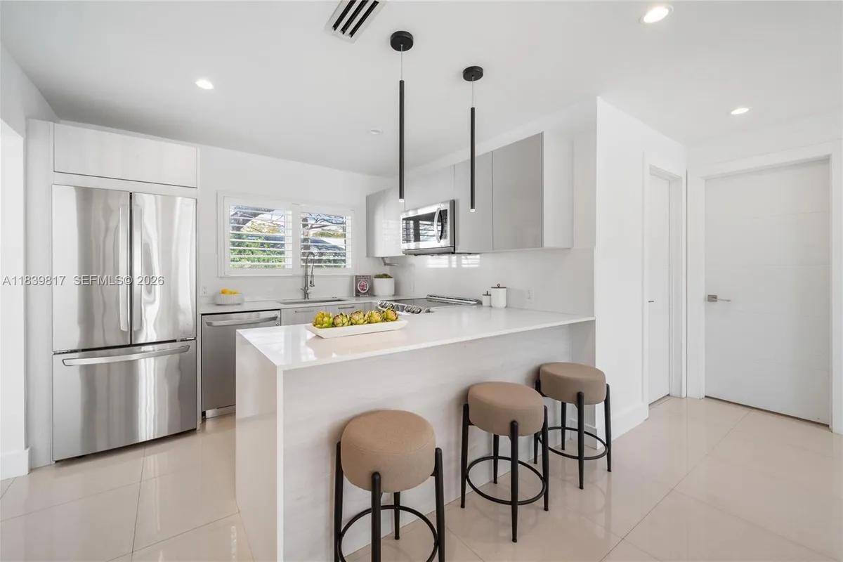 2511 Tequesta Ln, Coconut Grove FL 33133