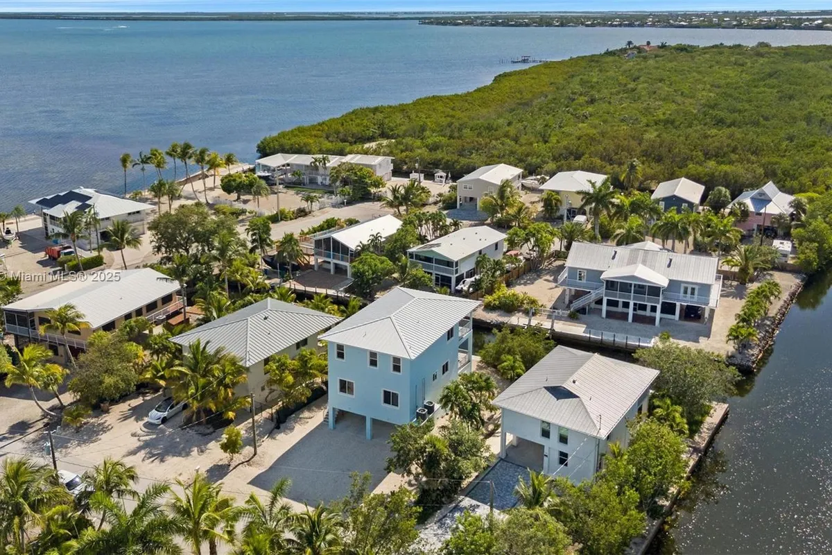 142 Peg Leg Ln, Lower Keys FL 33042