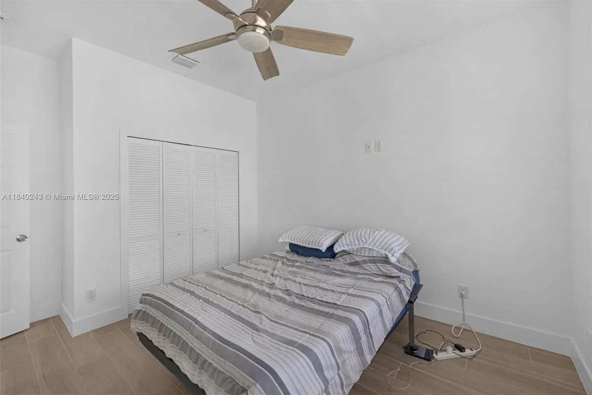 142 Peg Leg Ln, Lower Keys FL 33042