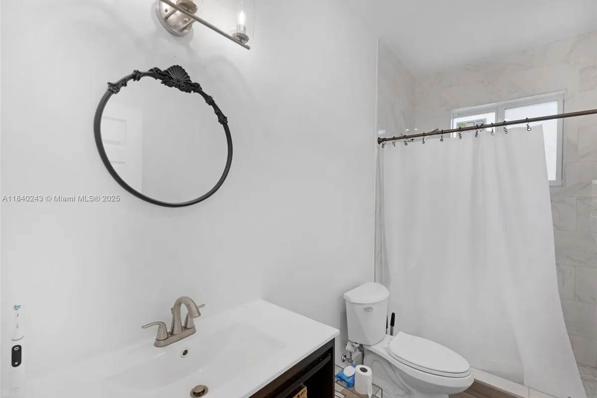 142 Peg Leg Ln, Lower Keys FL 33042