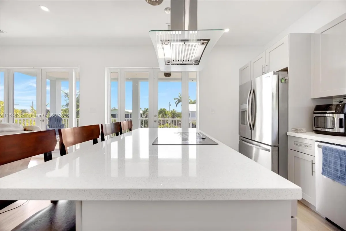 142 Peg Leg Ln, Lower Keys FL 33042