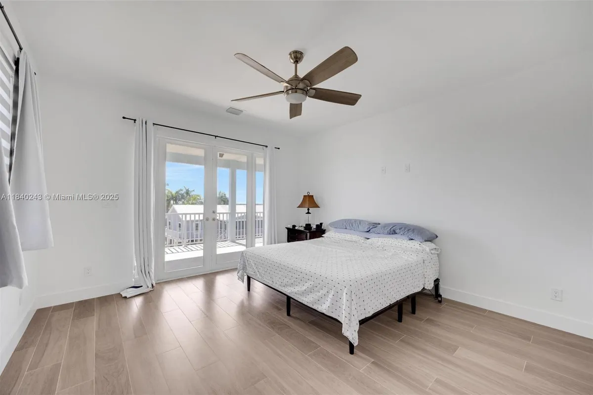 142 Peg Leg Ln, Lower Keys FL 33042