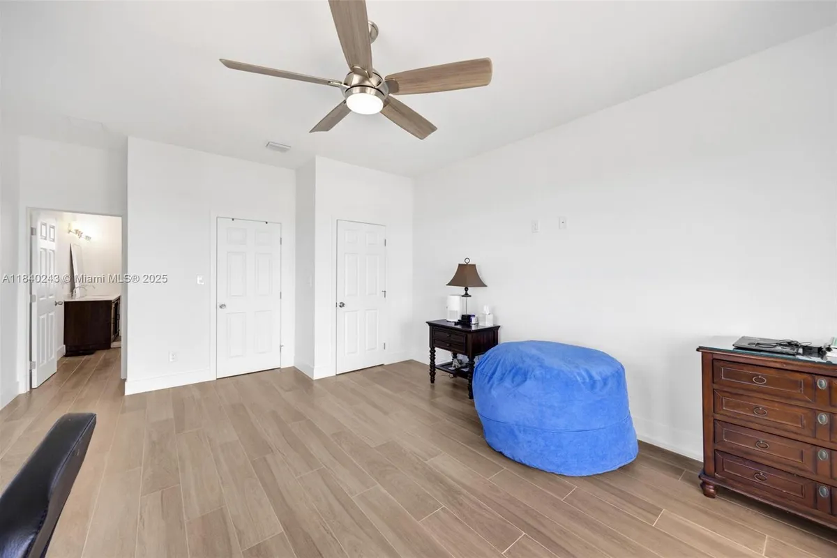 142 Peg Leg Ln, Lower Keys FL 33042