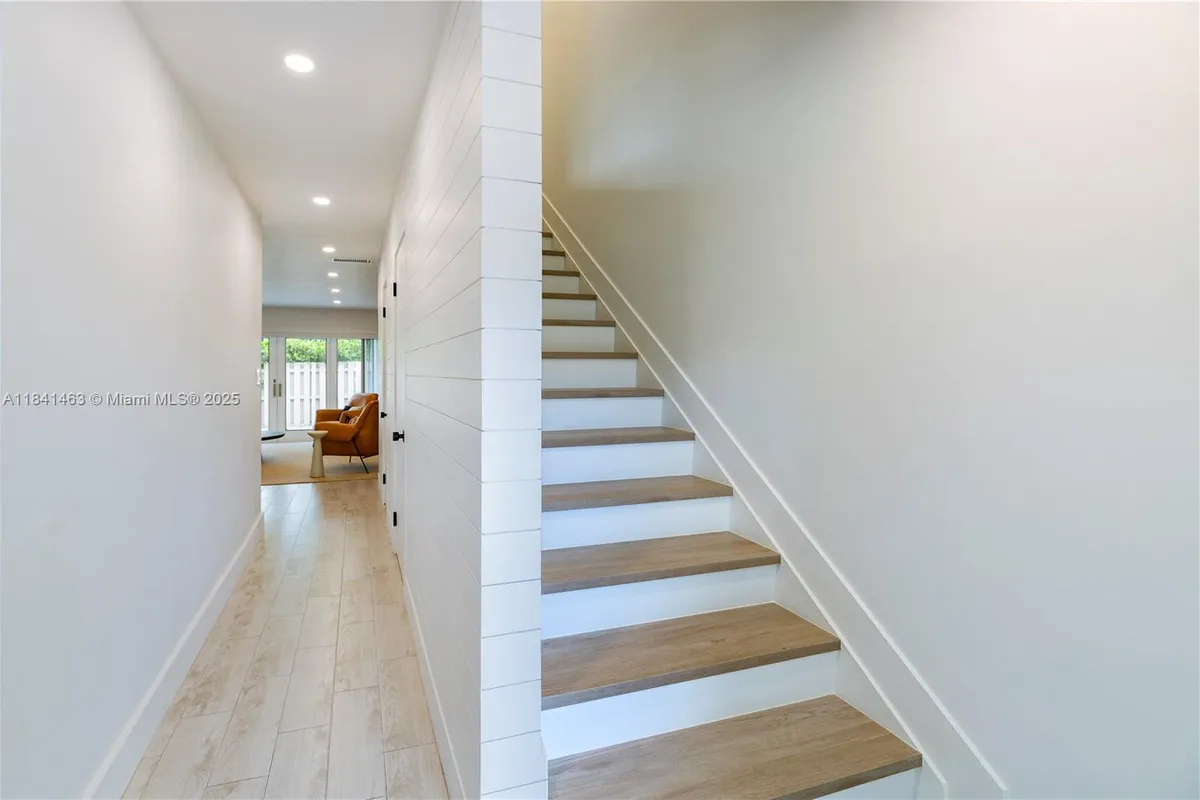 8225 SW 81st Ct, Miami FL 33143