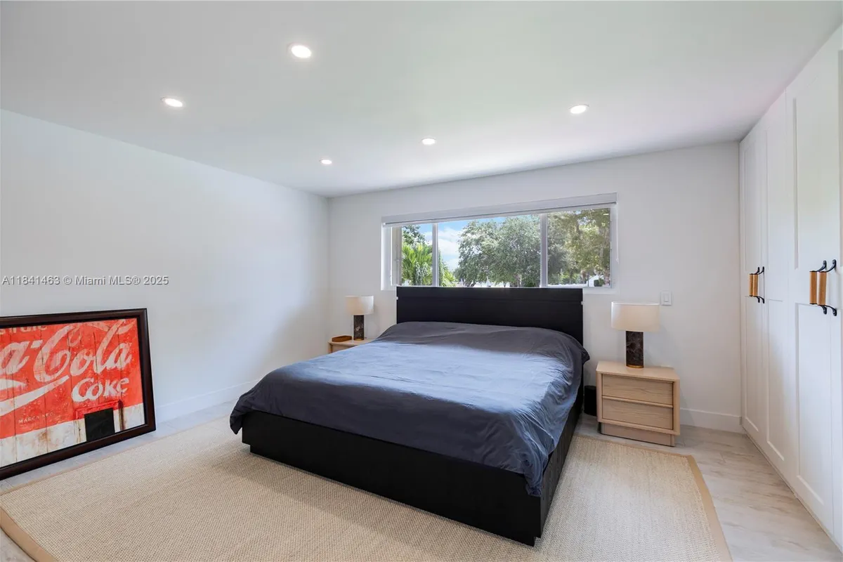 8225 SW 81st Ct, Miami FL 33143