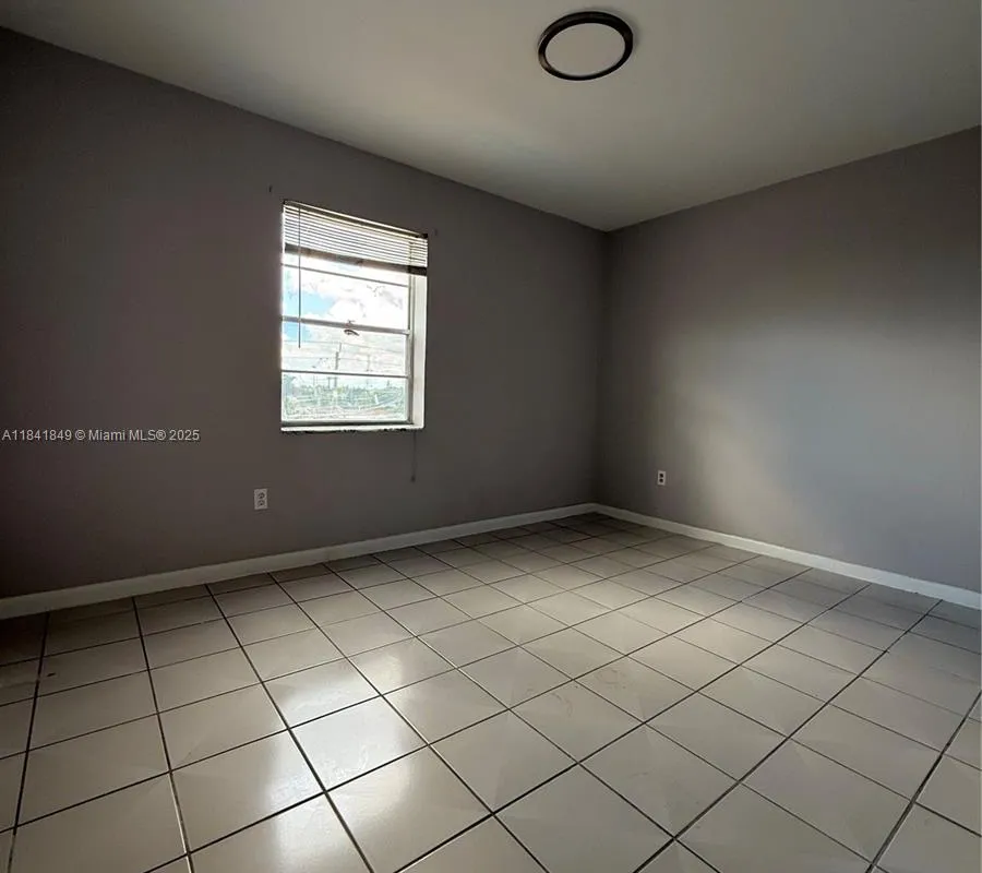 6820 W Flagler St # 407, Miami FL 33144