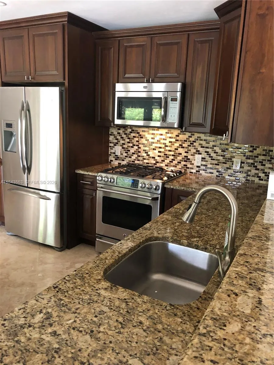 10801 SW 123rd St, Miami FL 33176