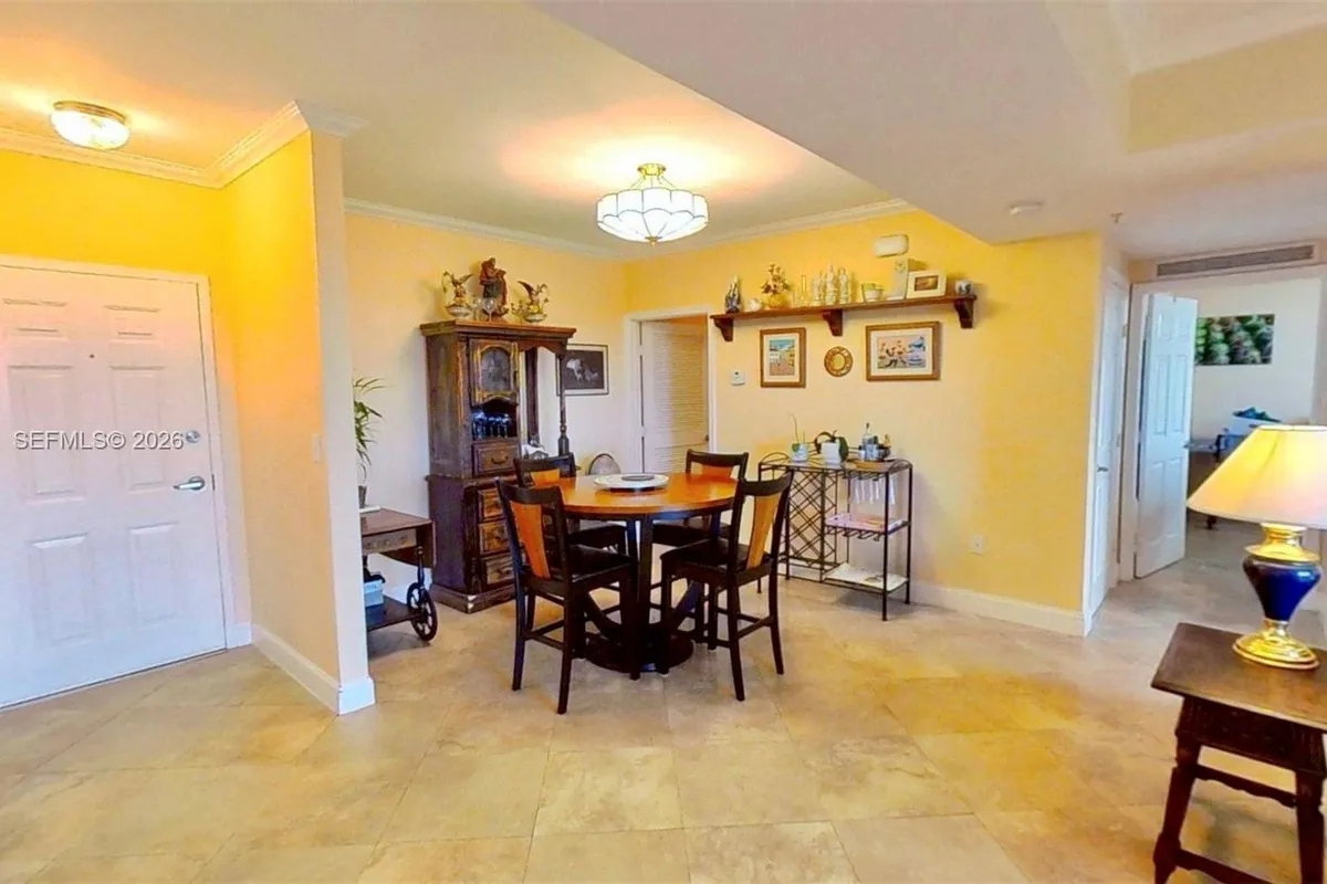 2425 SW 27th Ave # 701, Miami FL 33145