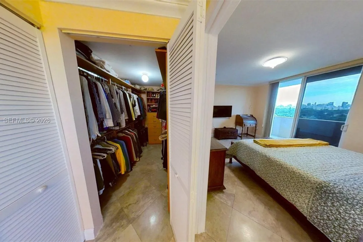 2425 SW 27th Ave # 701, Miami FL 33145