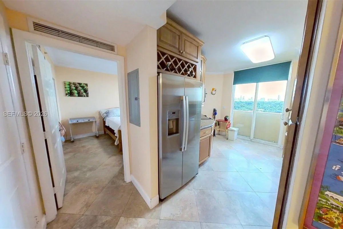 2425 SW 27th Ave # 701, Miami FL 33145