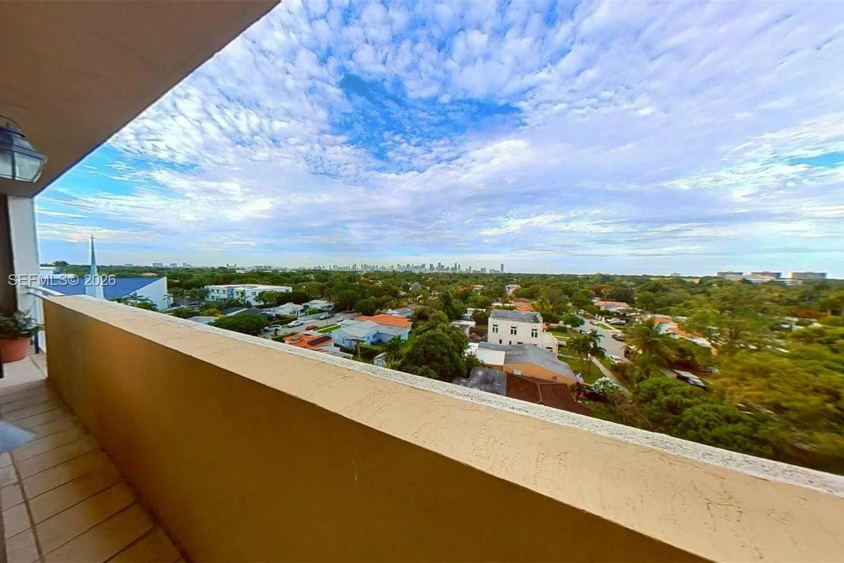 2425 SW 27th Ave # 701, Miami FL 33145