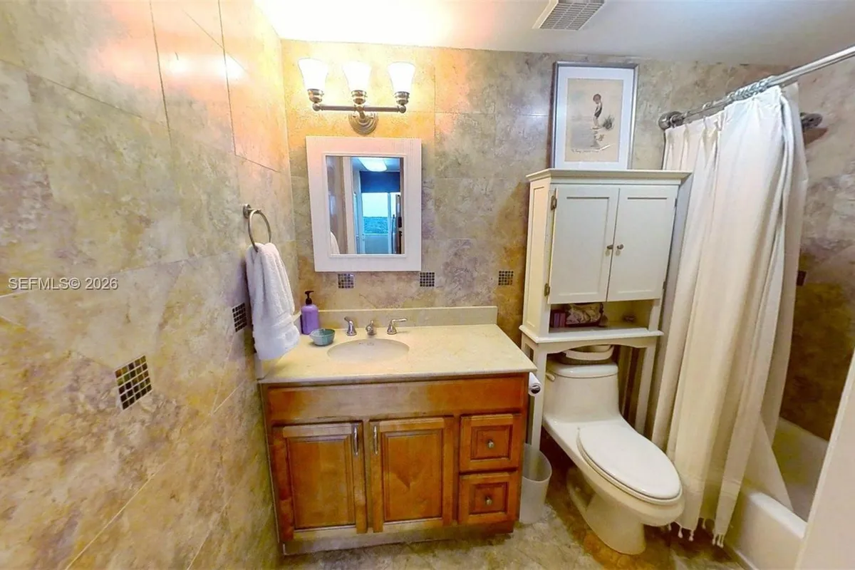 2425 SW 27th Ave # 701, Miami FL 33145