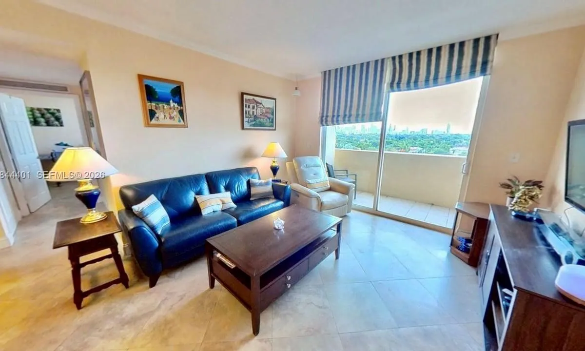 2425 SW 27th Ave # 701, Miami FL 33145