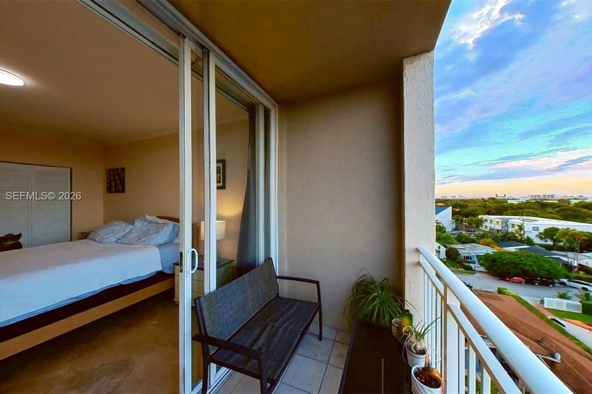 2425 SW 27th Ave # 701, Miami FL 33145