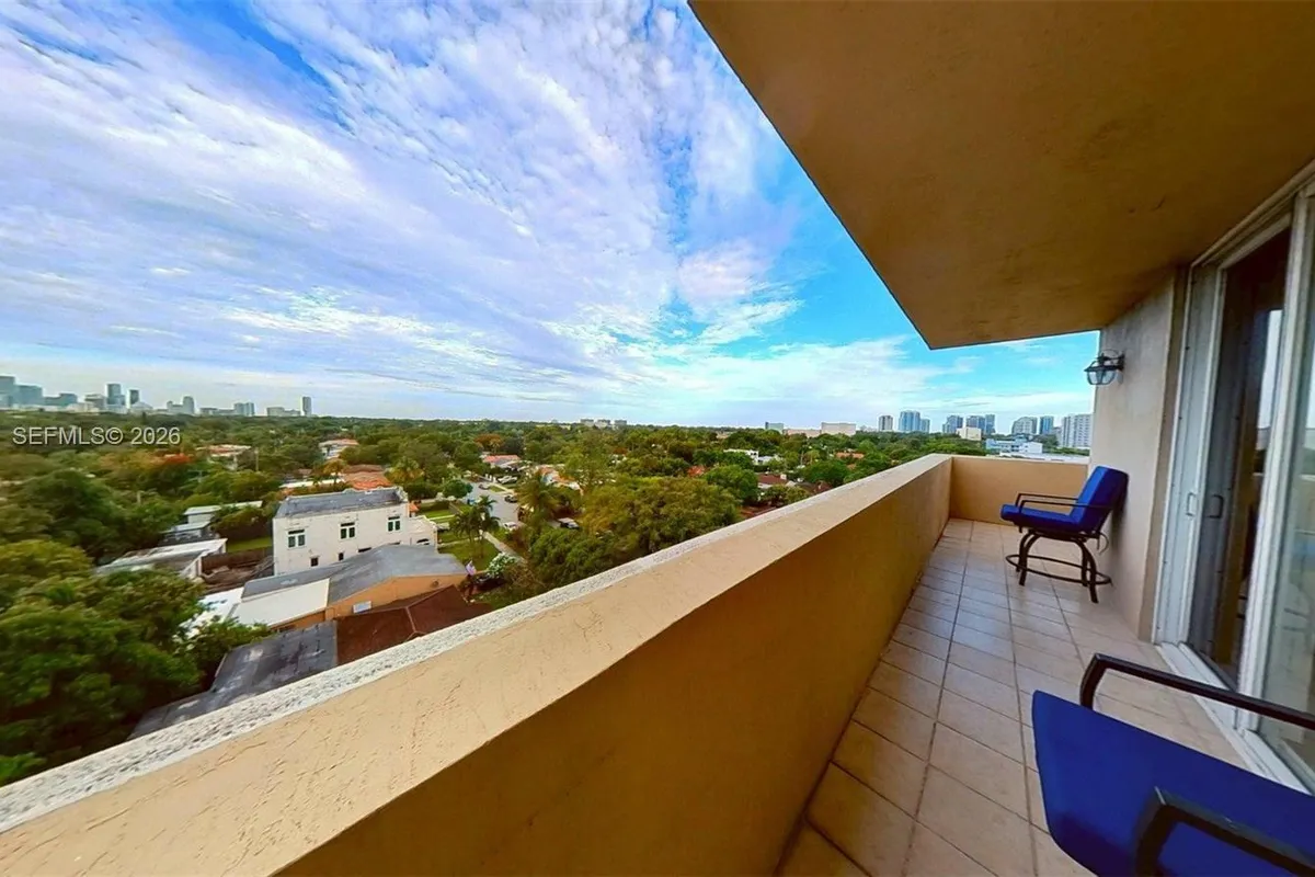 2425 SW 27th Ave # 701, Miami FL 33145