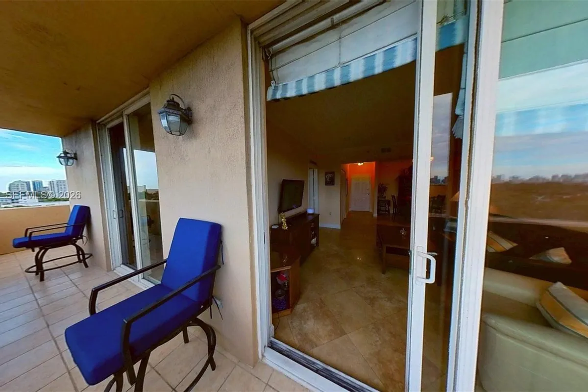 2425 SW 27th Ave # 701, Miami FL 33145