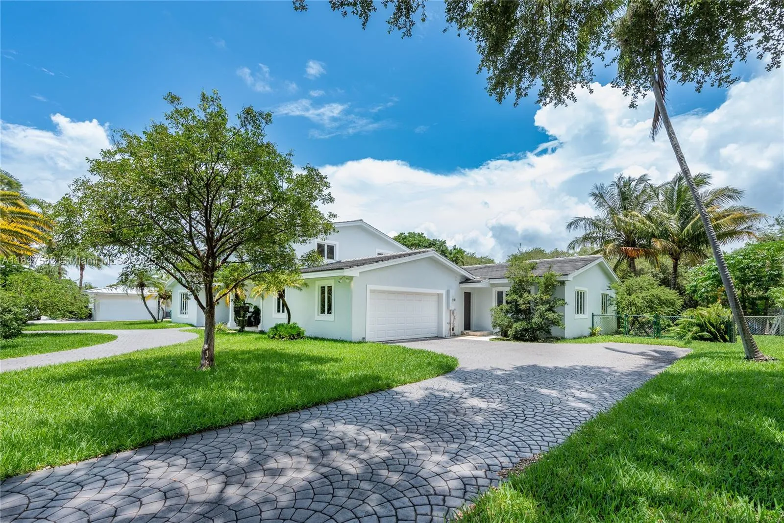 13020 SW 70th Ave, Pinecrest FL 33156