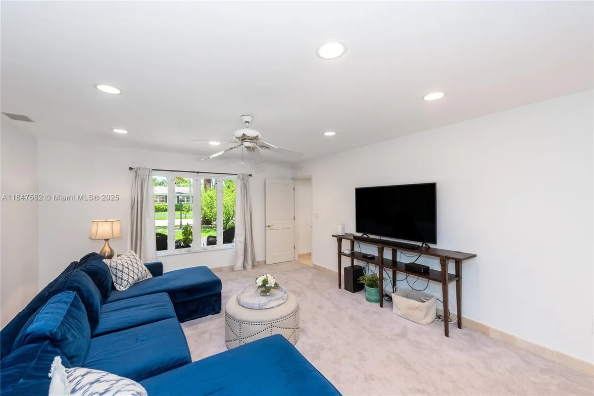 13020 SW 70th Ave, Pinecrest FL 33156