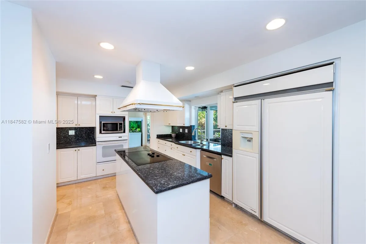 13020 SW 70th Ave, Pinecrest FL 33156