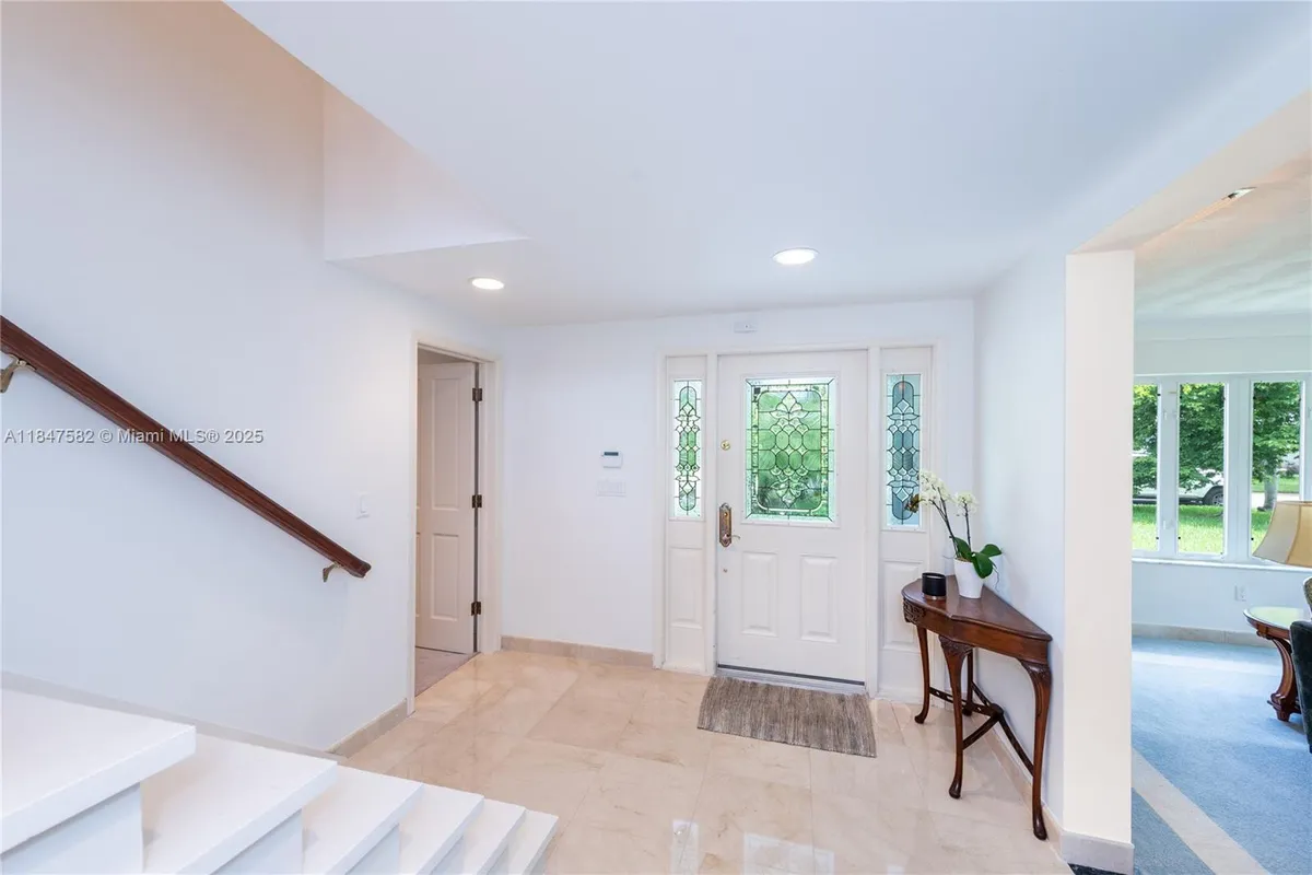 13020 SW 70th Ave, Pinecrest FL 33156