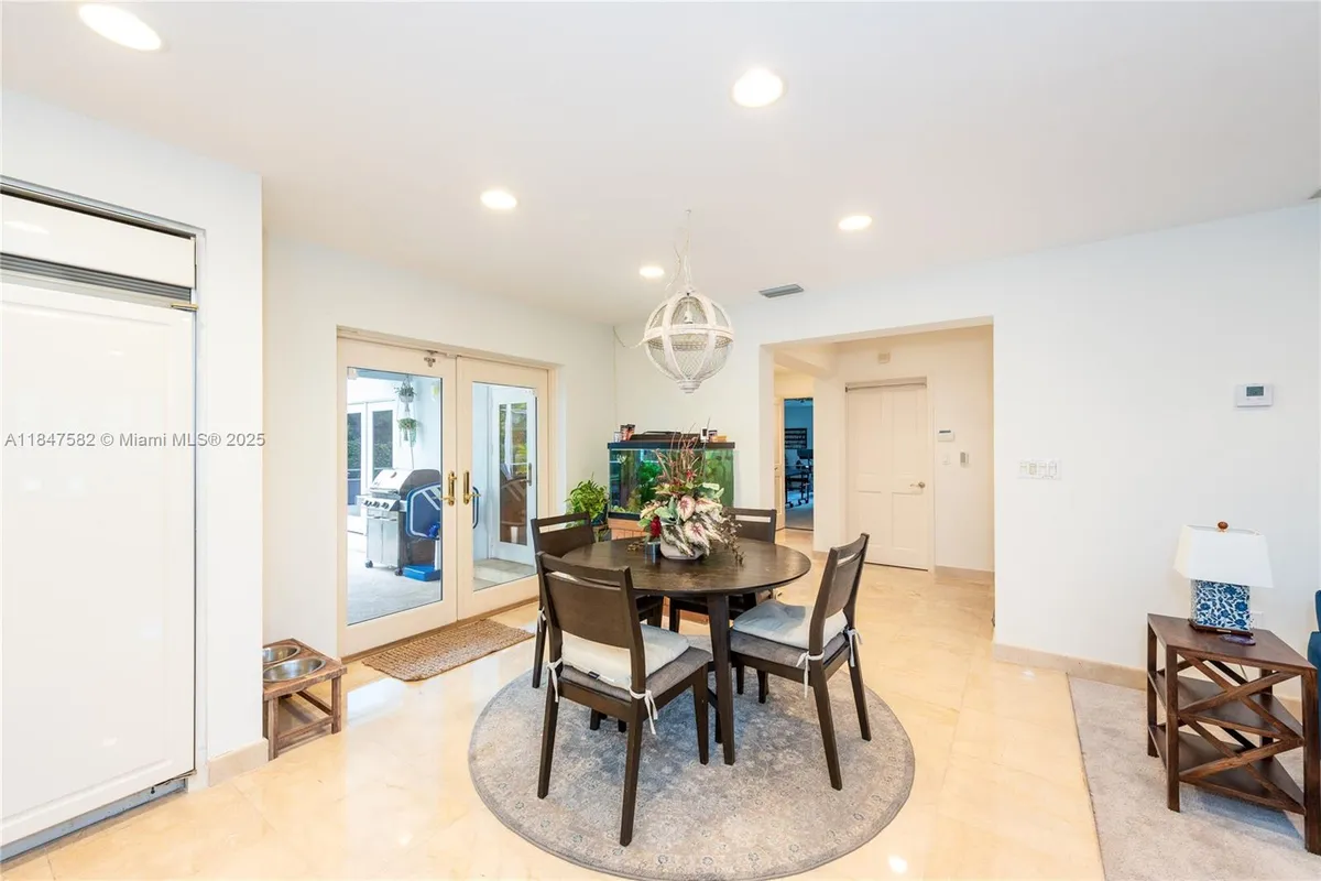 13020 SW 70th Ave, Pinecrest FL 33156