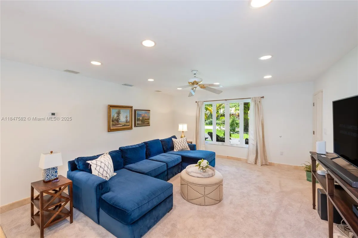 13020 SW 70th Ave, Pinecrest FL 33156