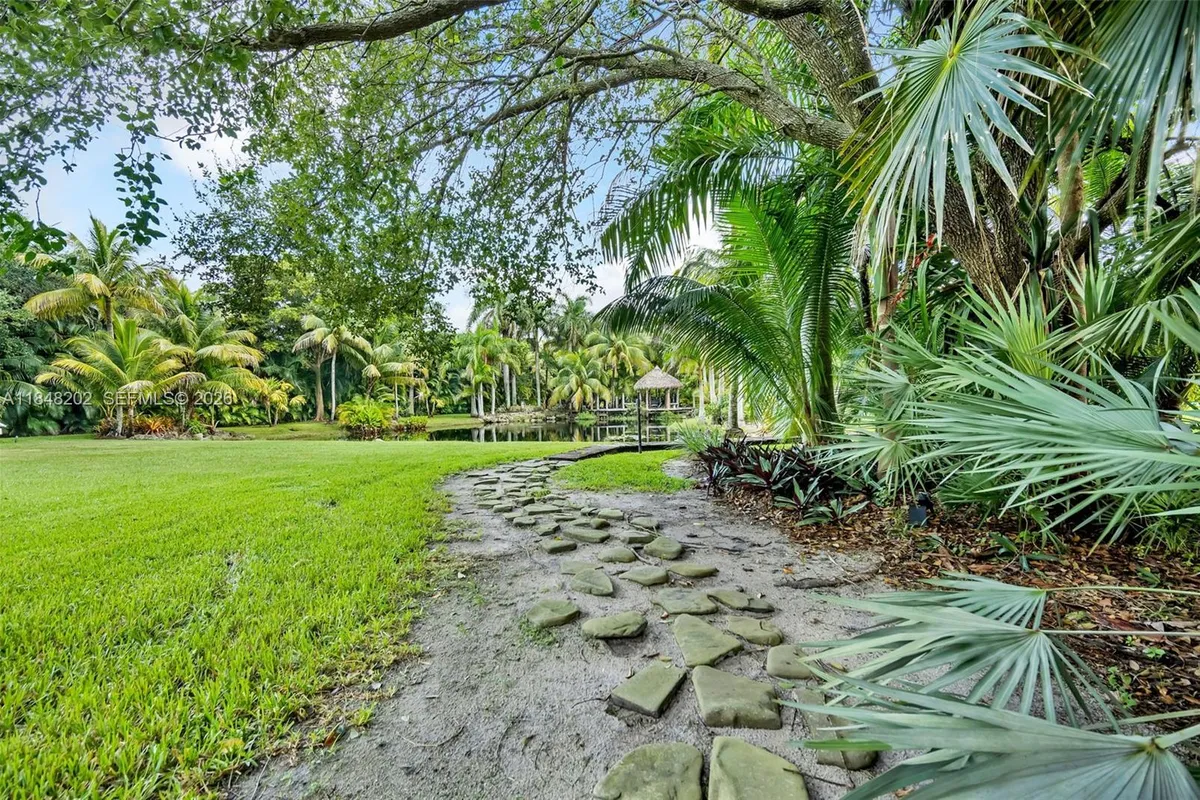 14211 Sunset Ln, Southwest Ranches FL 33330