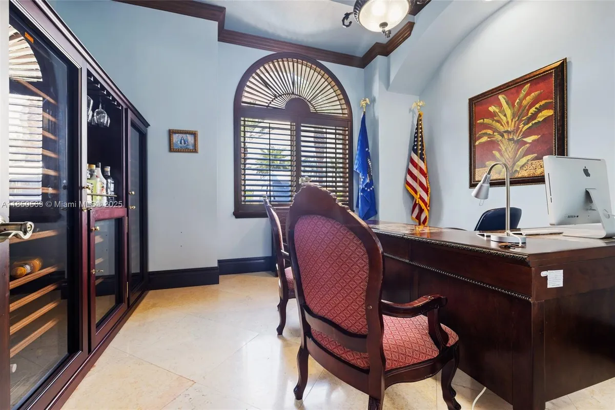 9861 NW 135th St, Hialeah Gardens FL 33018